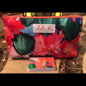 Clinique All About Shadow Quad with Cosmetics Bag